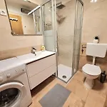 Apartma San - Near The San Simon Appartamento *