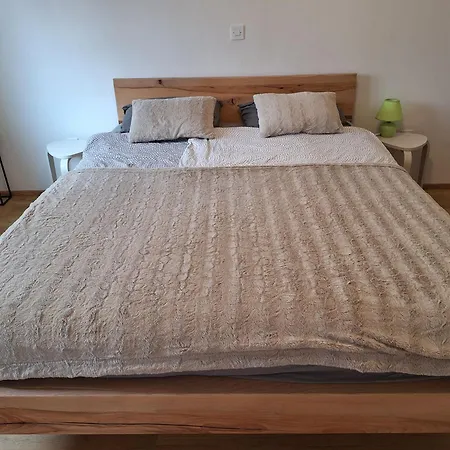 Apartma San - Near The San Simon