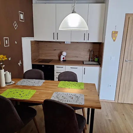 شقة Apartma San - Near The San Simon إيزولا